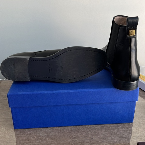 Stuart Weitzman Atom Boots Black Leather size 7.5 like-new condition - Picture 4 of 7